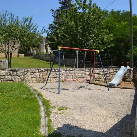 Kirsten * Žminj