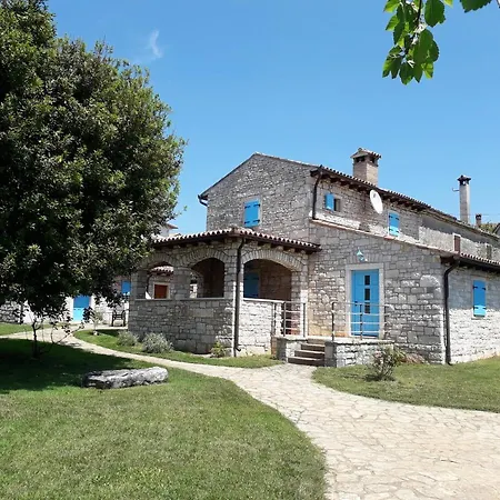 Kirsten * Žminj